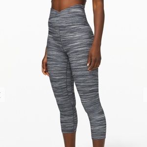 Lululemon Align Crossover Waist Capri Size 2